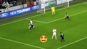 爱秀还是大心脏？维拉蒂自家禁区带球护球集锦！
